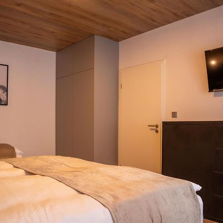 Hillside No. 18 Apartment Loučná pod Klínovcem Bagian luar foto