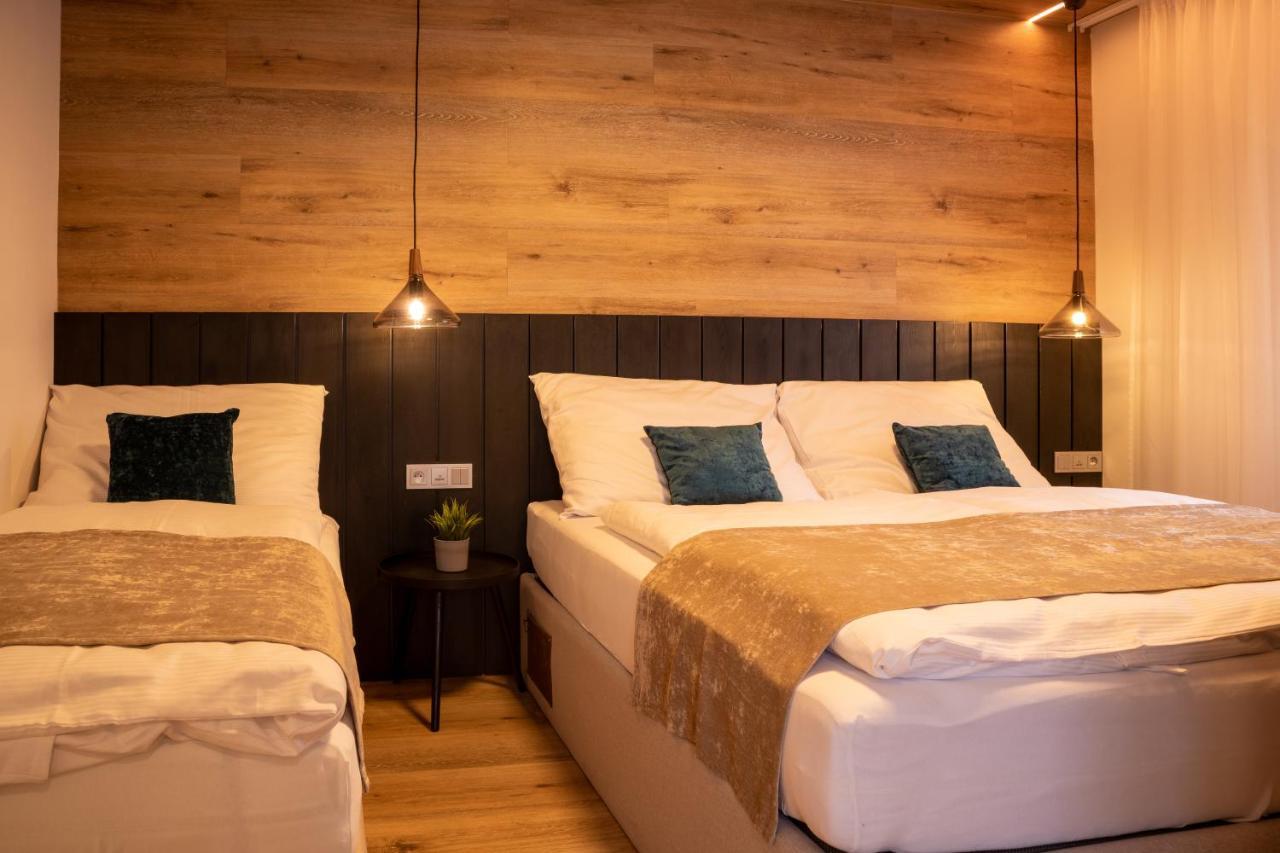 Hillside No. 18 Apartment Loučná pod Klínovcem Bagian luar foto